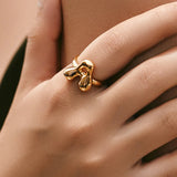 Anillo de Oro con Letra Personalizada en Burbuja (Ajustable)