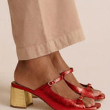 Sandalias Elegantes Valentina | Acabado Dorado