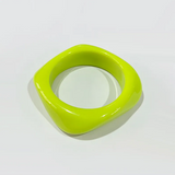 Pulsera cuadrada de acrílico de colores