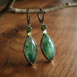 Pendientes vintage con piedra verde